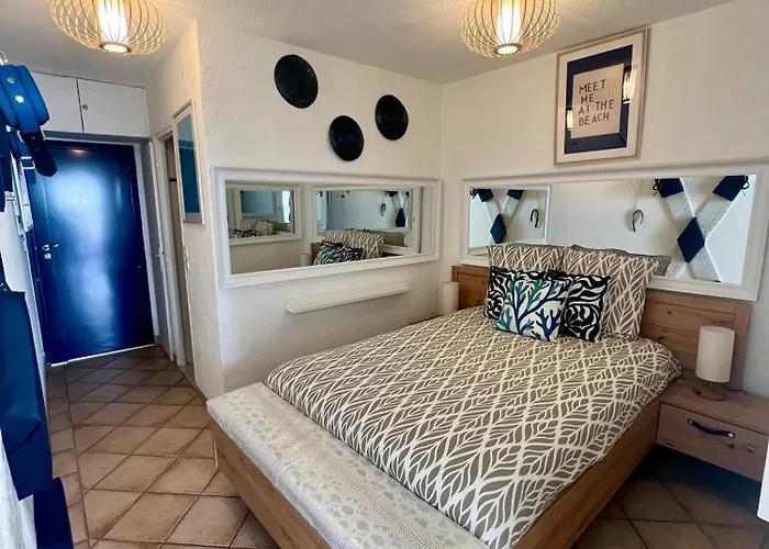 Sea Chic - Naturist アグド